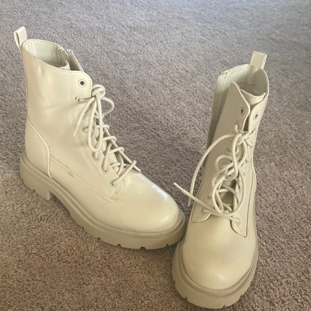Women’s Boots
